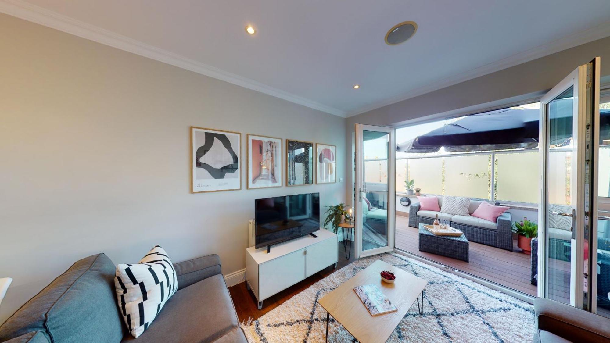 Apartment Madison Hill - White Hill House 4 - 2 Bedroom Flat London